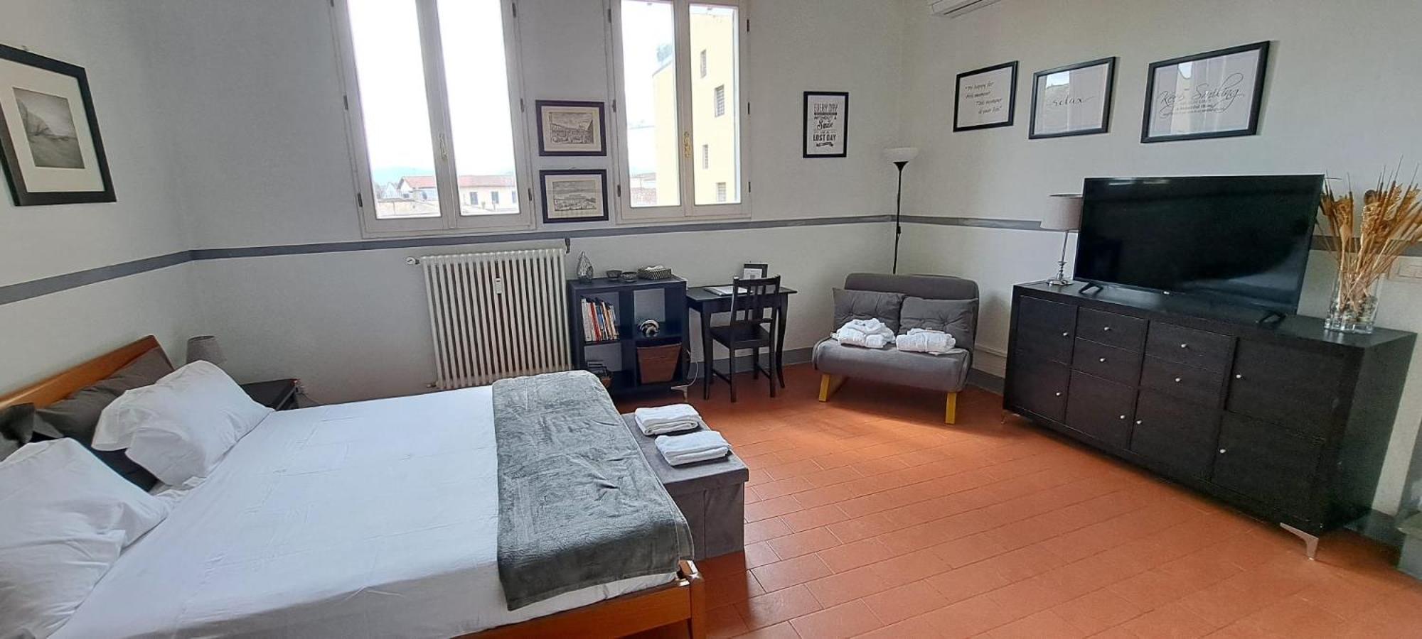 Sunny With Roof Patio Florencia