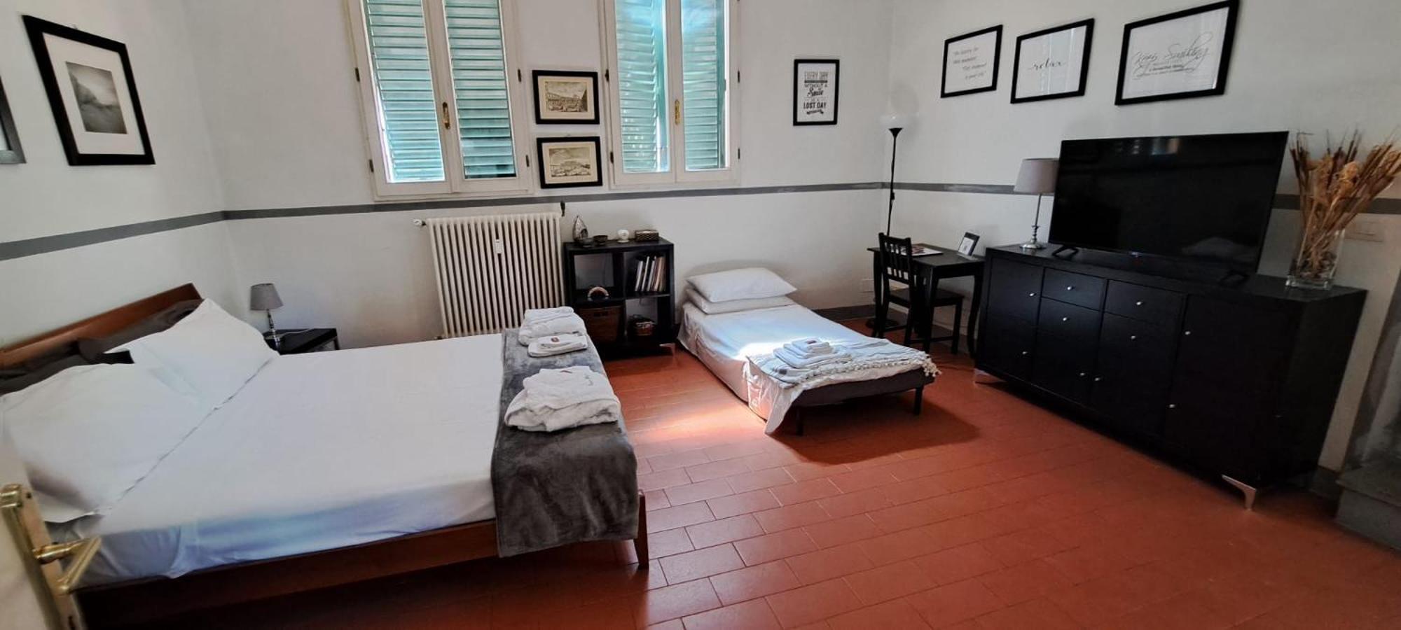 Sunny With Roof Patio Florencia